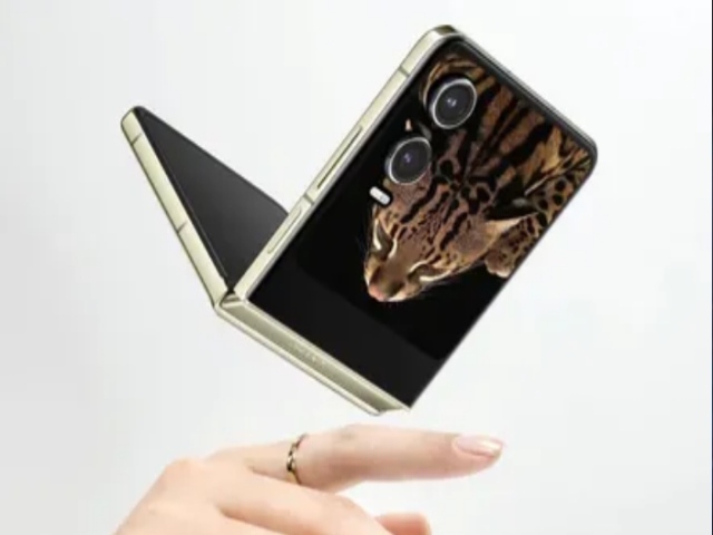 फोल्डेबल फोन खरीदने का शानदार मौका Tecno Phantom V Flip 2 5G पर मिल रहा है 20,000 रुपये का कूपन डिस्काउंट