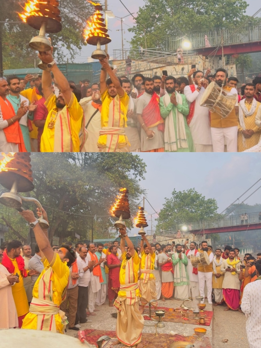 पंडित धीरेन्द्र शास्त्री के साथ 108 पुरोहितों ने की मां खारुन की महा गंगा आरती