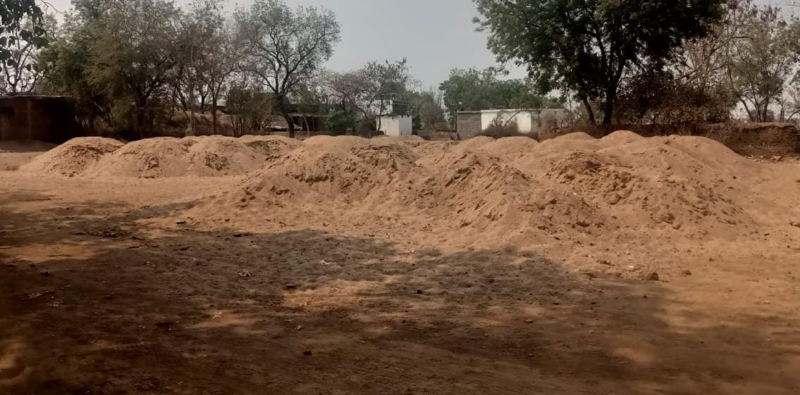 शिवनाथ नदी में अवैध रेत खनन/भंडारण पर प्रशासन का शिकंजा