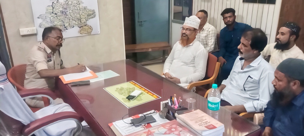 बकरीद त्यौहार के मद्देनजर जिले में शांति समिति की बैठक आयोजित