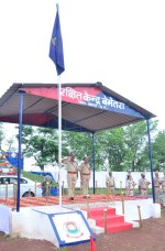 बेमेतरा में आईजीपी श्री राम गोपाल गर्ग का वार्षिक निरीक्षण: अनुशासन, परेड प्रदर्शन और संवाद का सशक्त उदाहरण